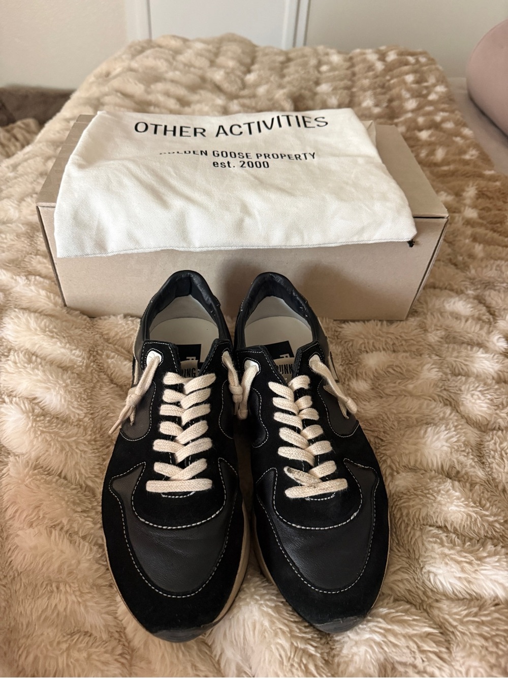 Golden Goose Women's Running Sole in black nappa and suede - Picture 4 of 8